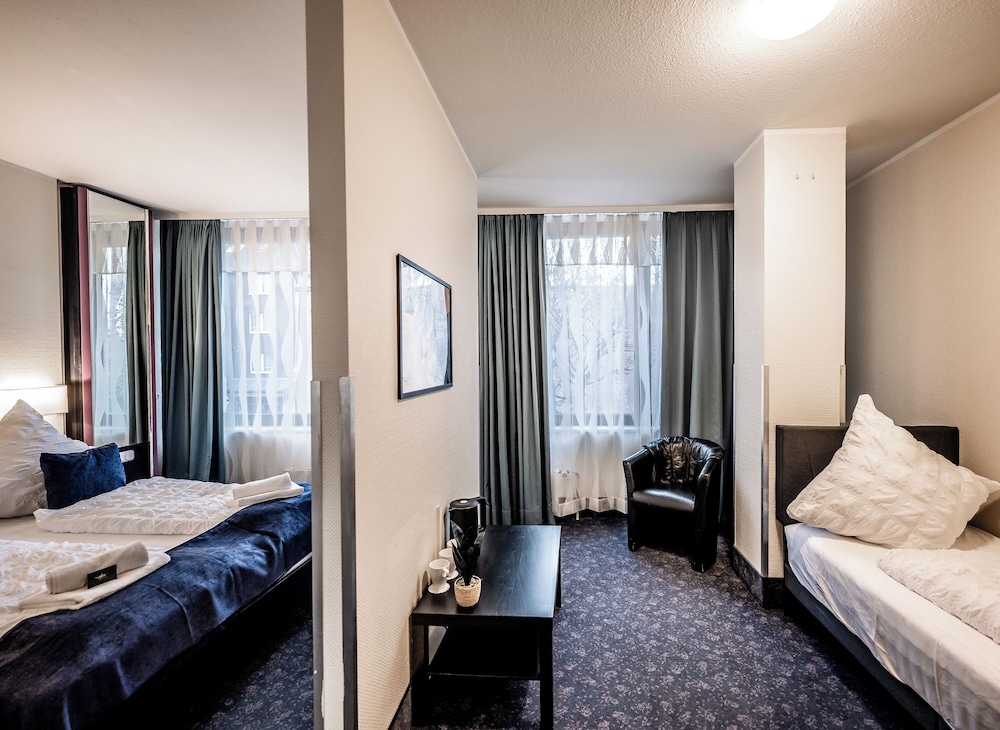 Hotel Mirage Neuss 9/78