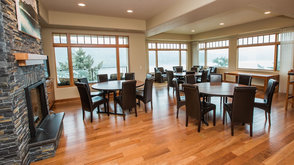 Columbia Cliff Villas Hotel 35/47
