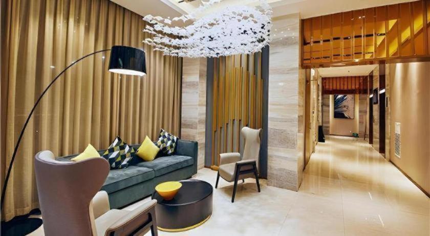 City Comfort Inn Nanning Nanhu Bridge Metro Station 53/64