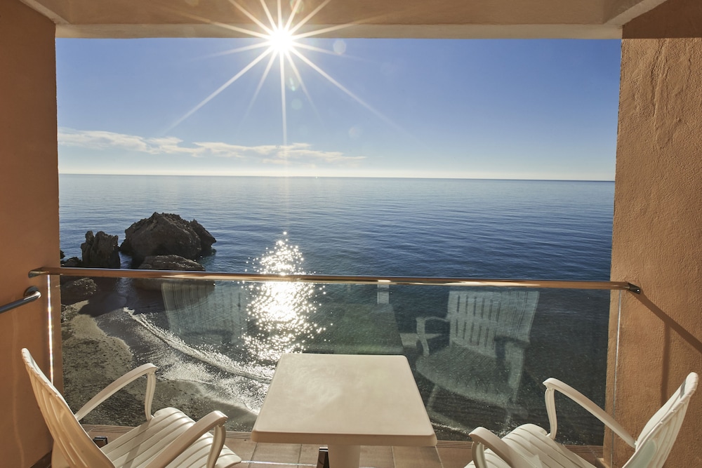 BALCON DE EUROPA HOTEL 33/67