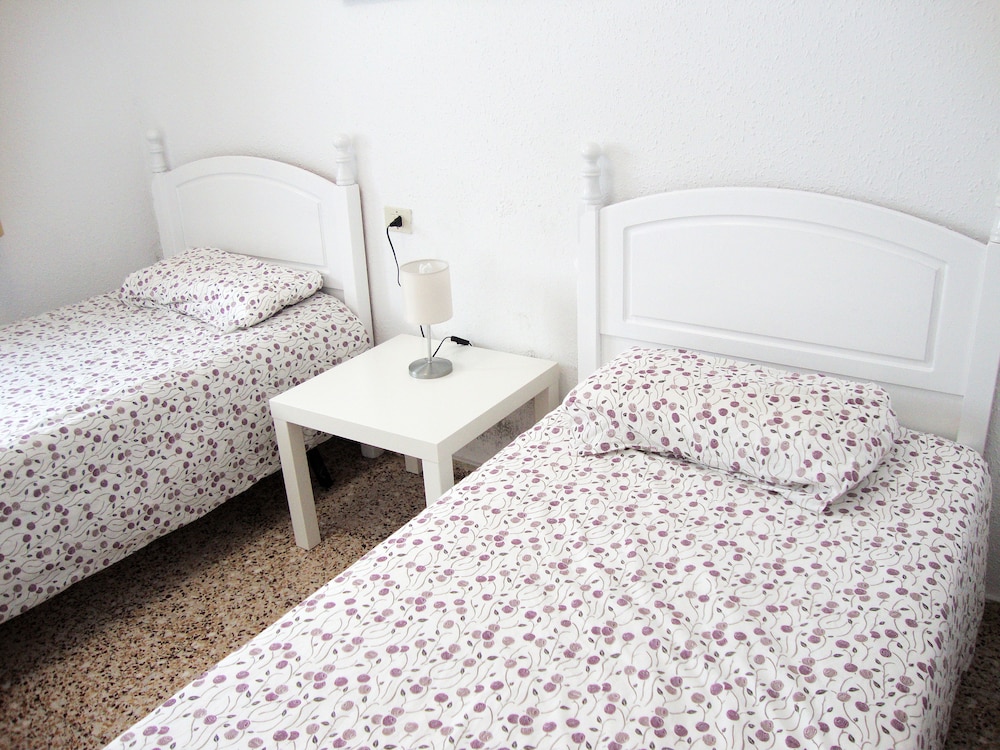 APARTAMENTOS ARINSAL 3000 57/58
