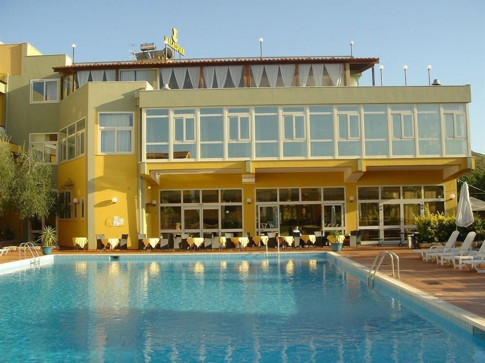 Club Malaspina Hotel and Resort 2/54