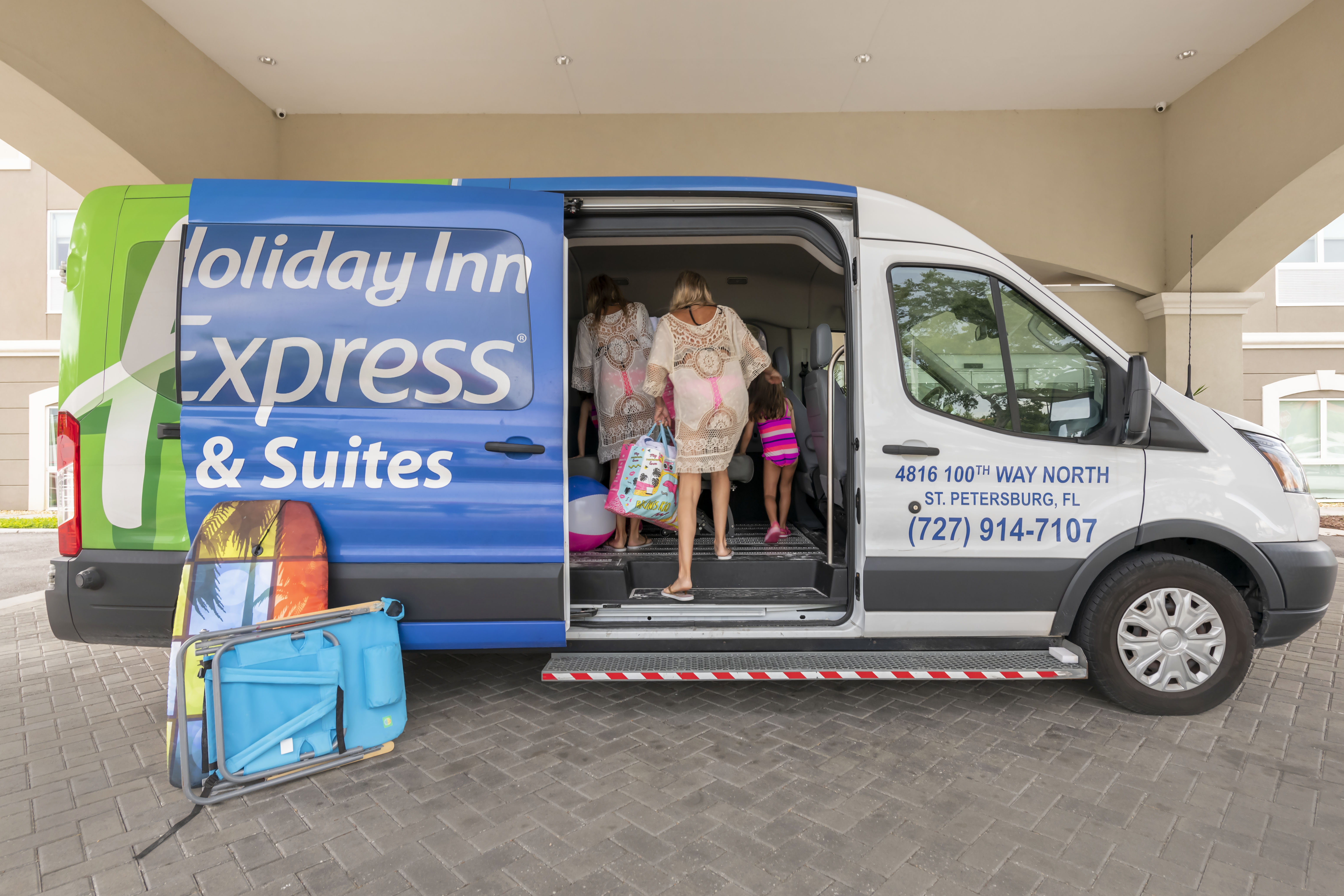 Holiday Inn Express Suites St Petersburg Seminole Area 65/74