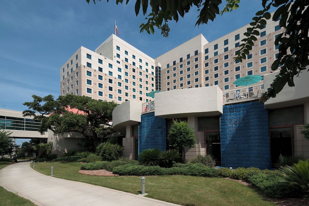 Harrah's Gulf Coast - A Caesars Rewards Destination 5/48