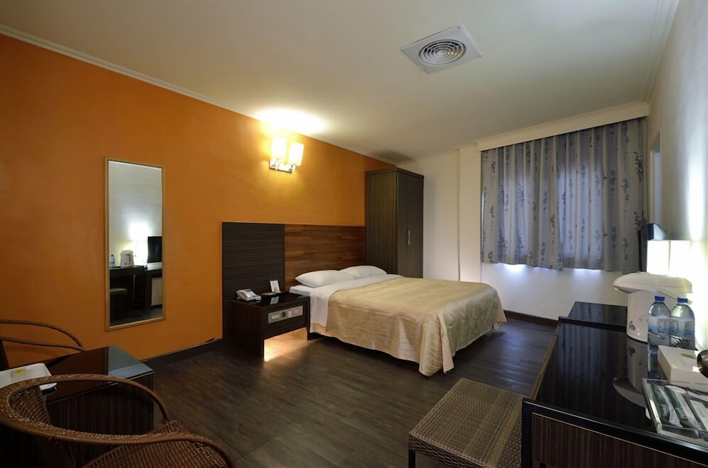 Toong Mao Kao-shang-ching Hotel 27/54