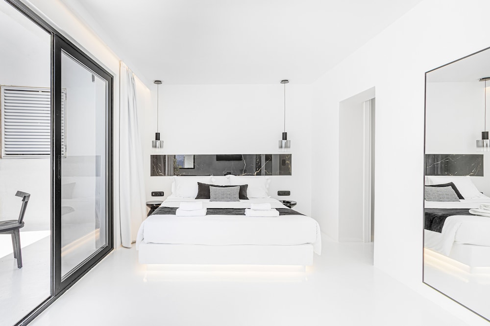junior suite, private pool
