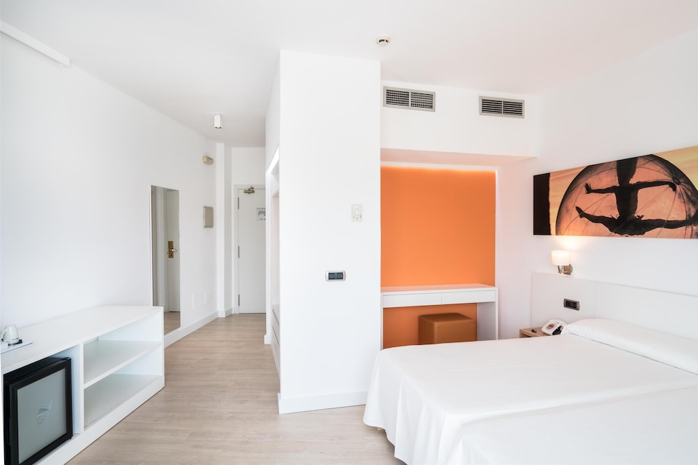 SUPERIOR, DOUBLE BED, SEA VIEW, BALCONY