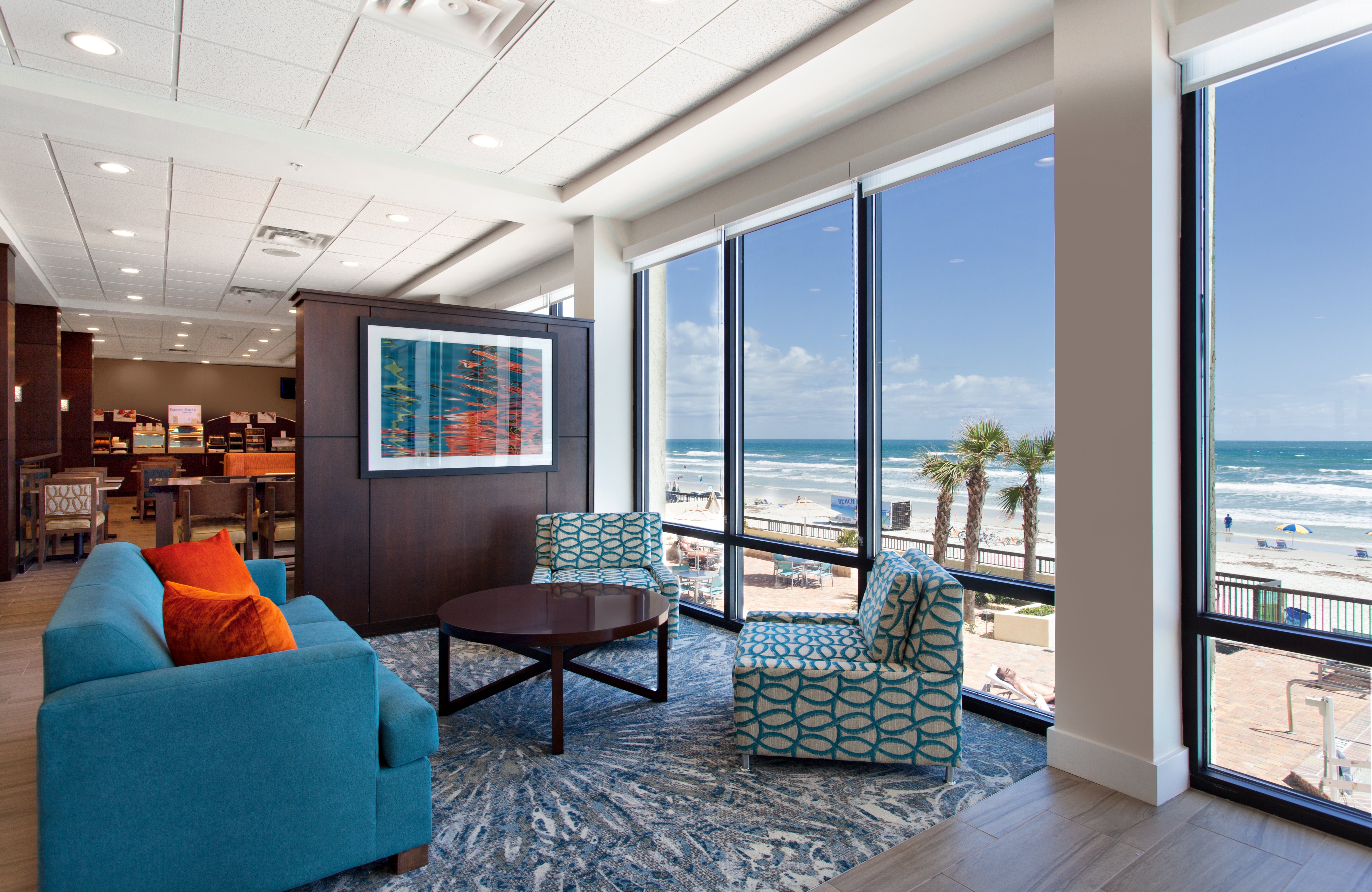 Holiday Inn Express Hotel Suites Oceanfront Daytona Beach Shores 34/48
