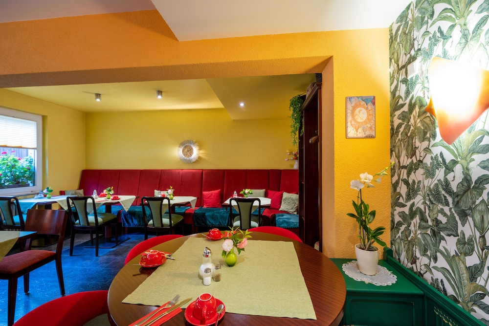 Hotel Arosa (Hotel Arosa Dusseldorf Oberkassel) 28/34