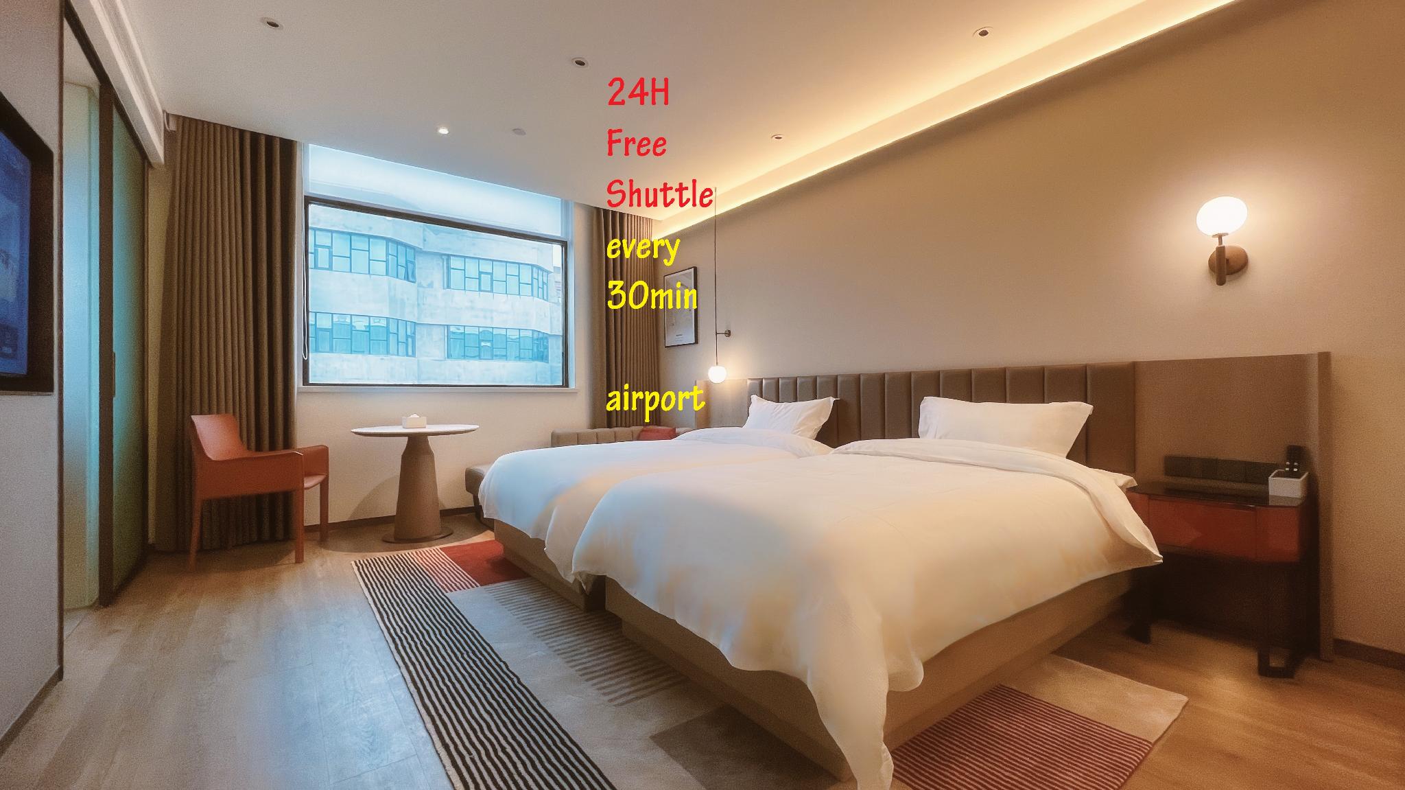 Encore, Deluxe, King Bed