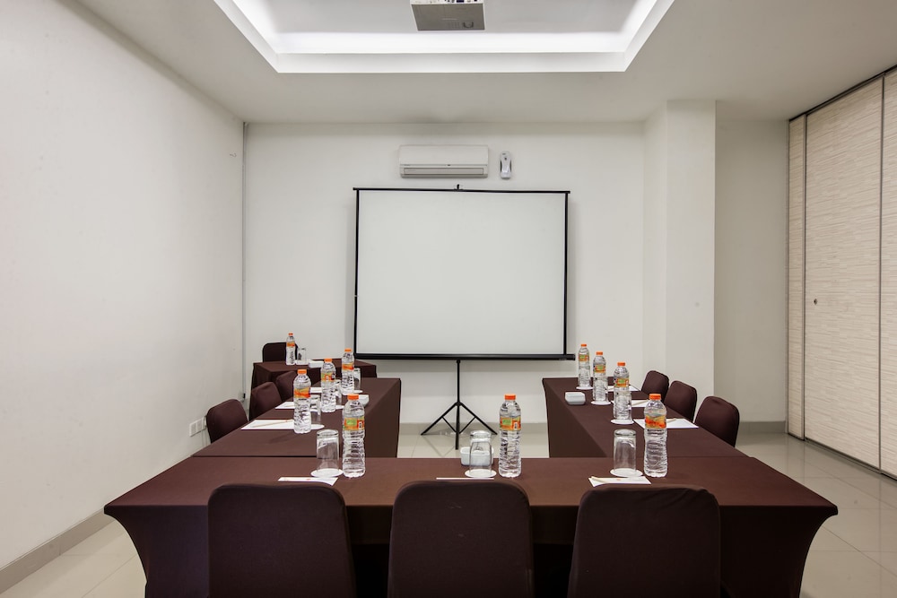 Amaris Hotel Pancoran 25/33