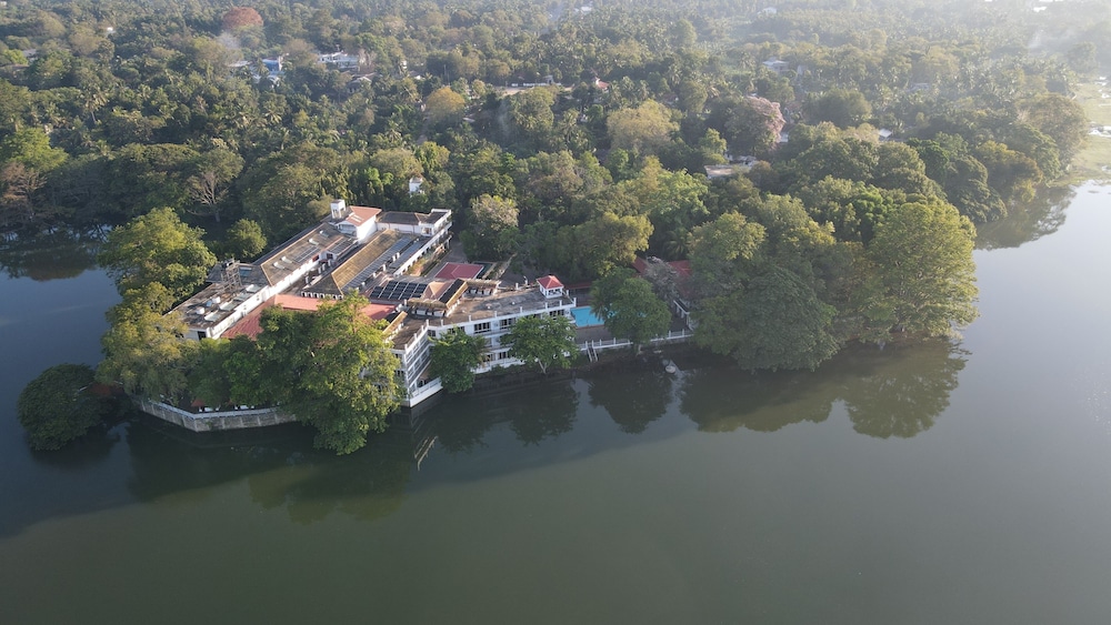 Centauria Lake Resort 39/50