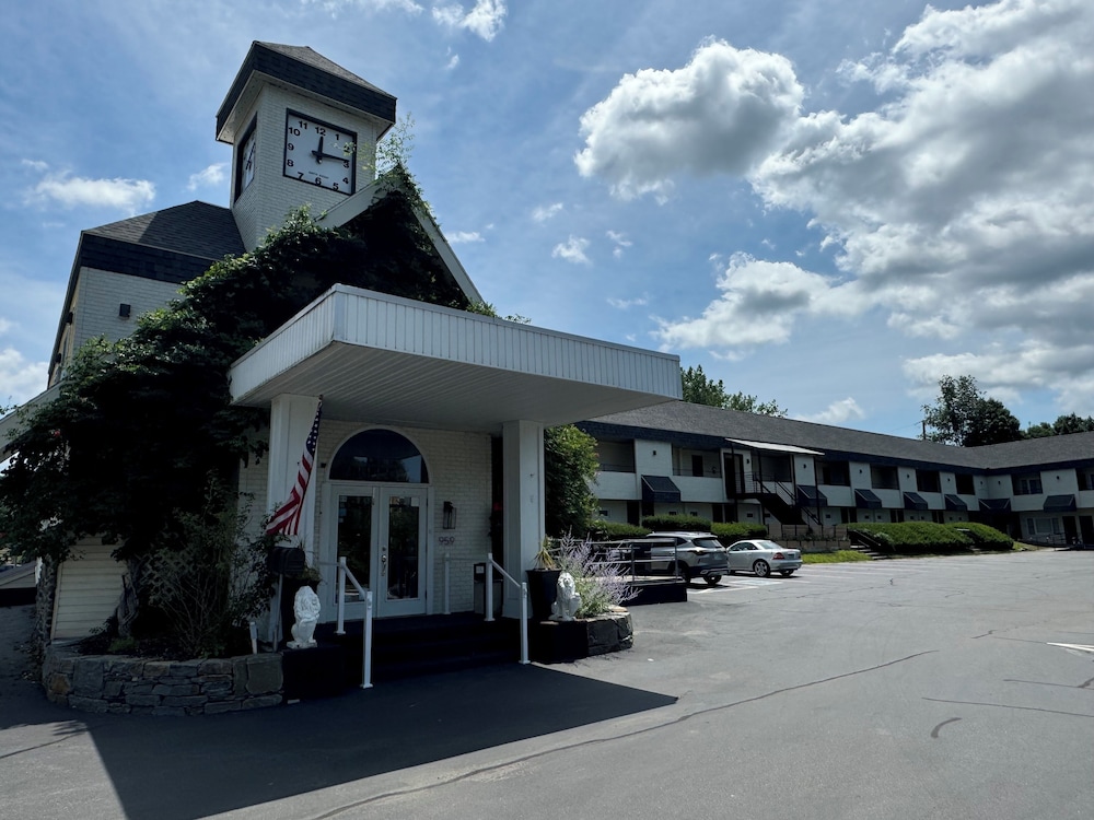 Black Mountain Inn 52/63