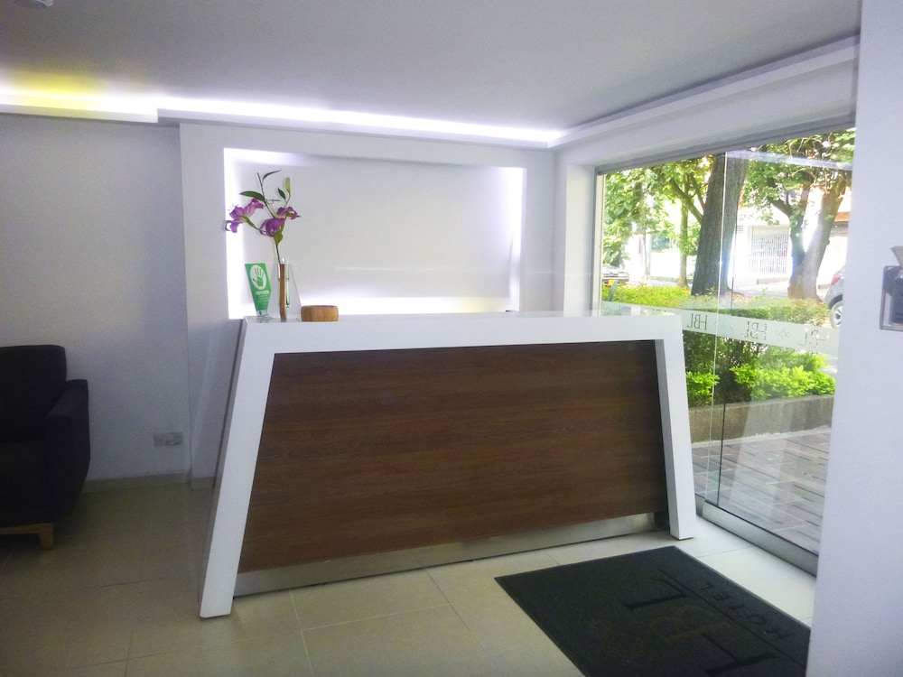 Hotel Boutique Laureles 5/40