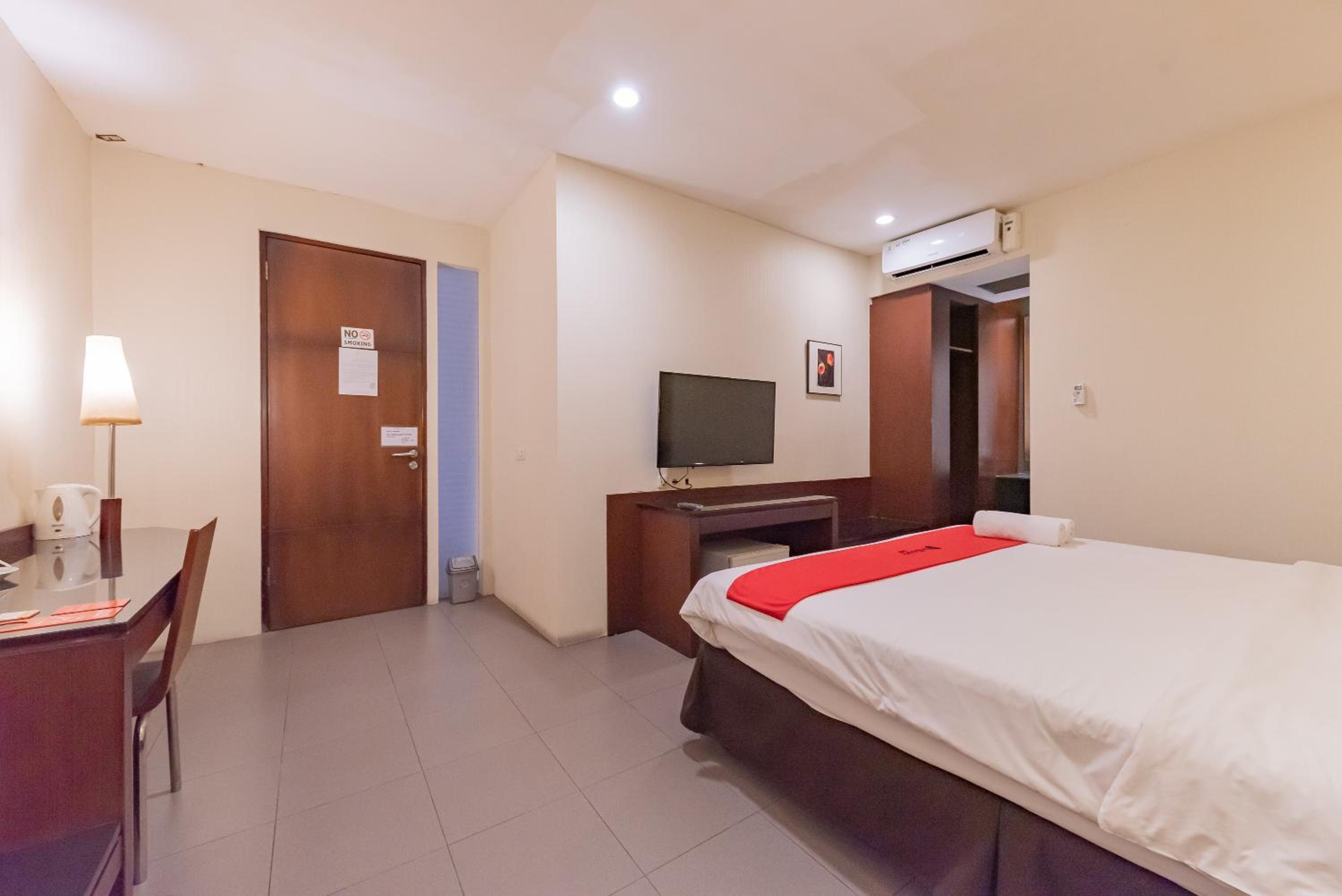 جناح جونيور، RedDoorz Plus @ Cipaganti Street 3 5/10