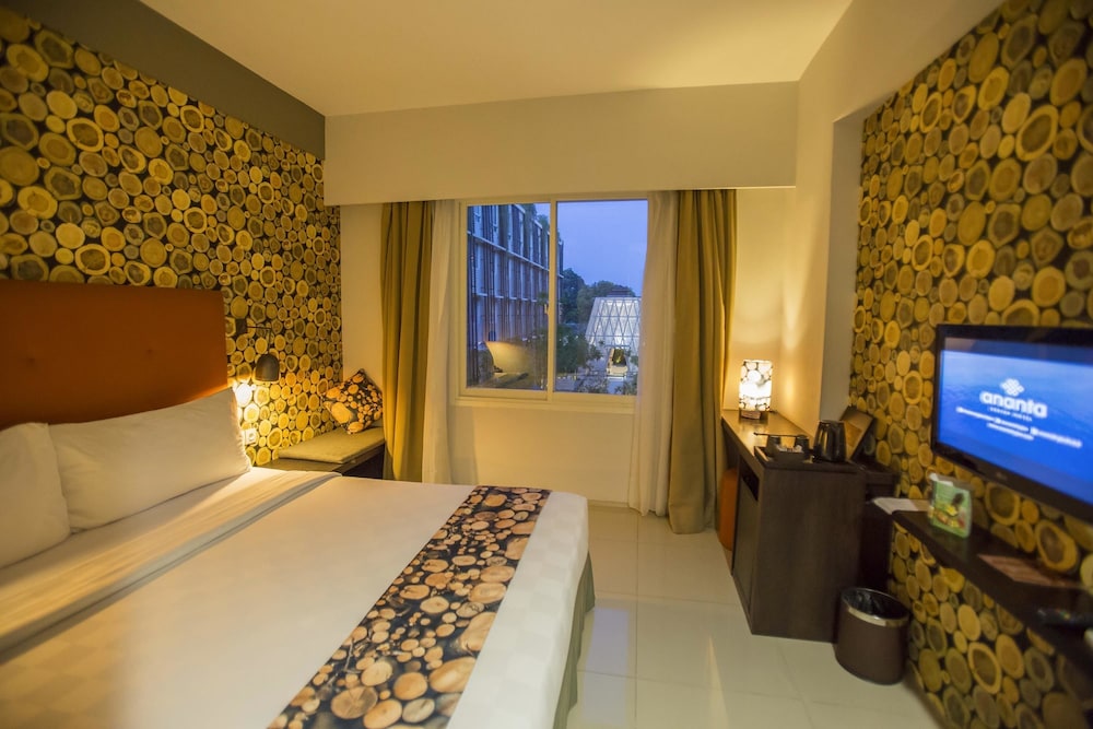 Ananta Legian 24/50