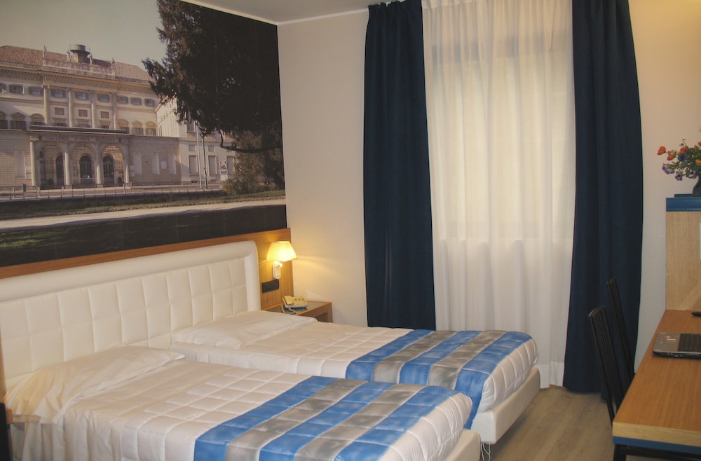SUPERIOR, DOUBLE BED