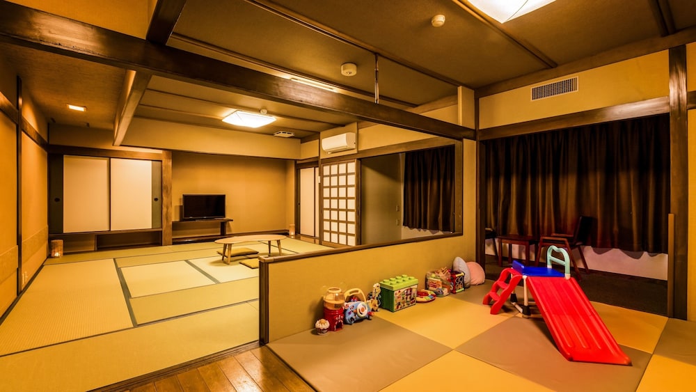 Ooedo Onsen Monogatari Premium Shirahama Saichoraku 65/69