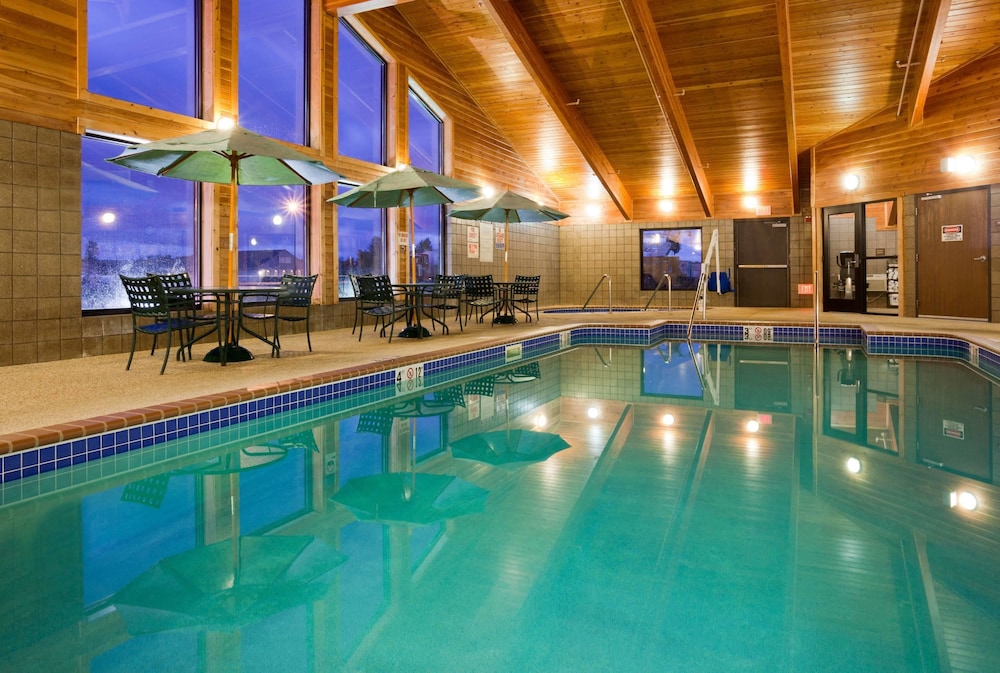 Americinn By Wyndham Thief River Falls 2/22
