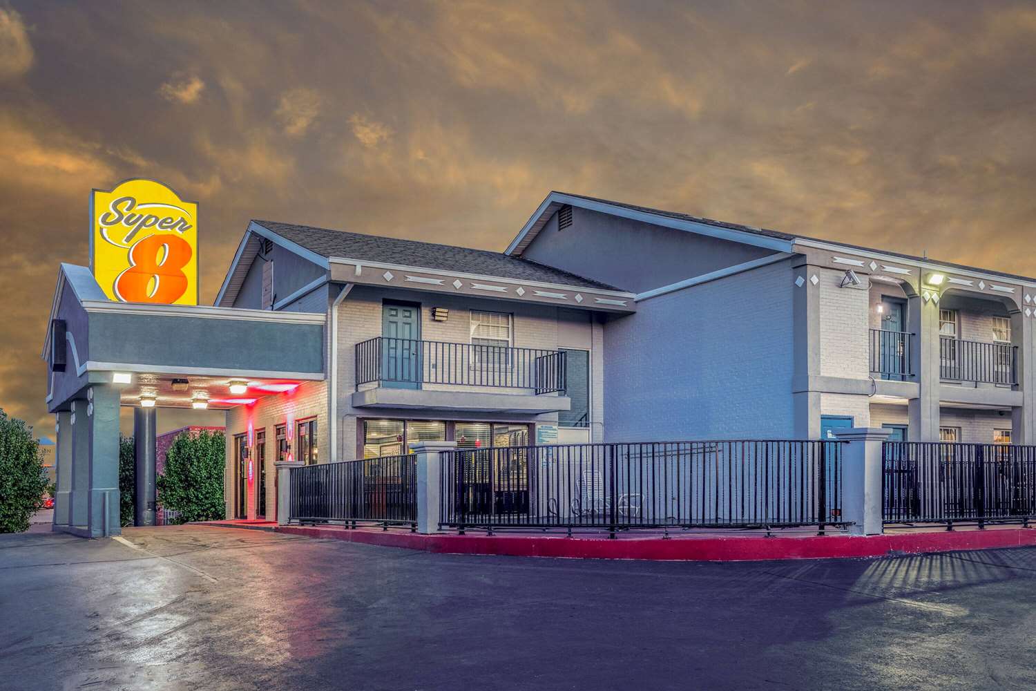 Super 8 By Wyndham Tulsa/Arpt/St Fairgrounds 5/33