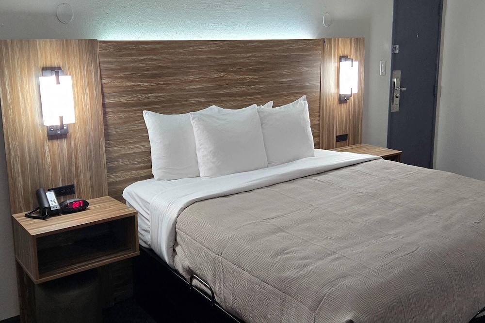 Quality Inn Ponca City 23/50