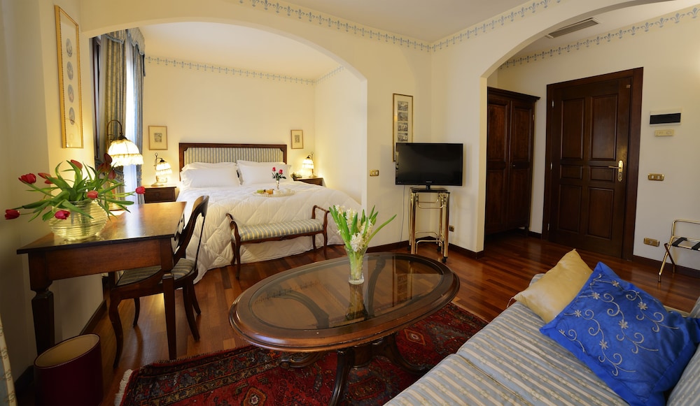 Hotel Villa Luppis 30/77