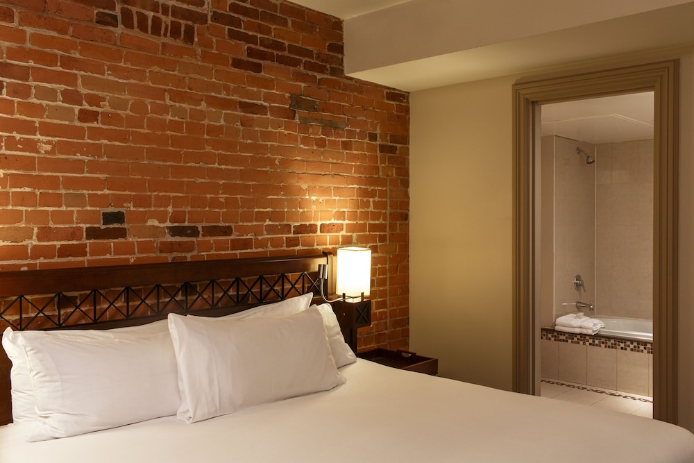 Hotel Nelligan 21/56