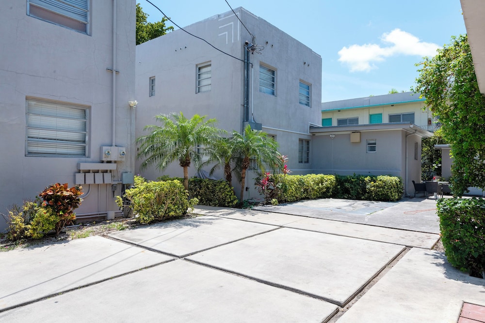 Luxury Miami Beach Apartments By Michigan 57/64