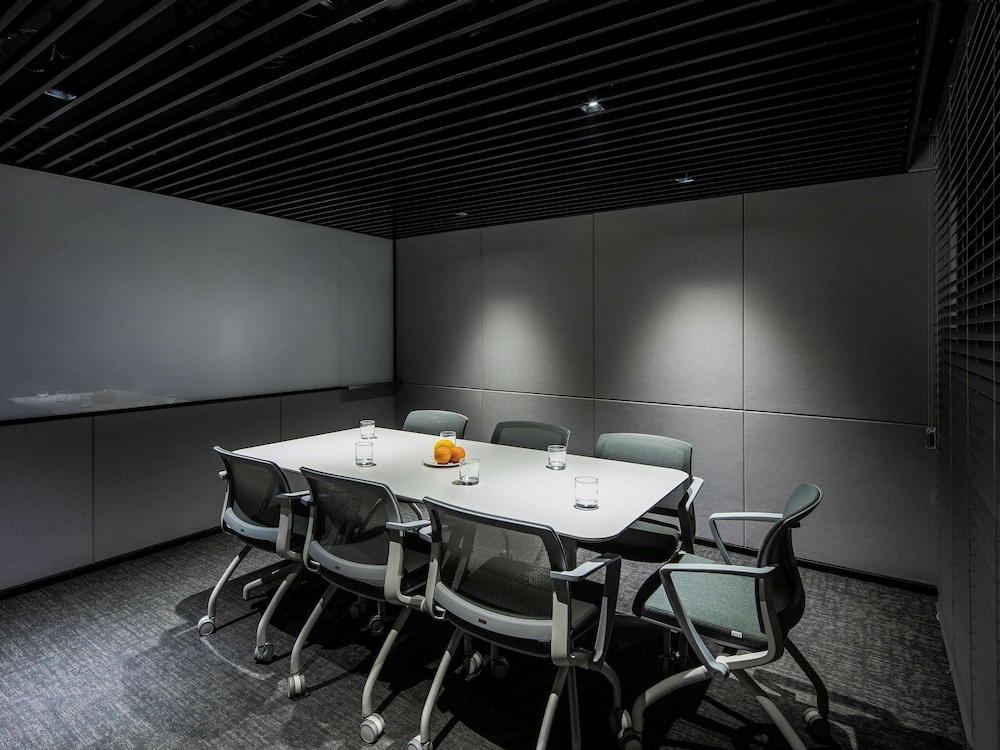 Mercure Ambassador Seoul Hongdae 60/72