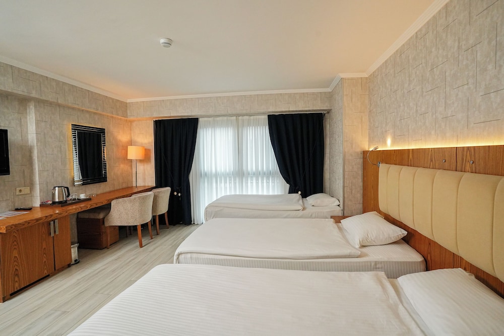 Nk Hotel 12/50