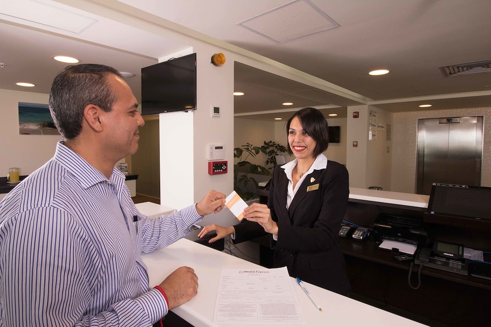 Ramada by Wyndham Tampico Centro 31/56