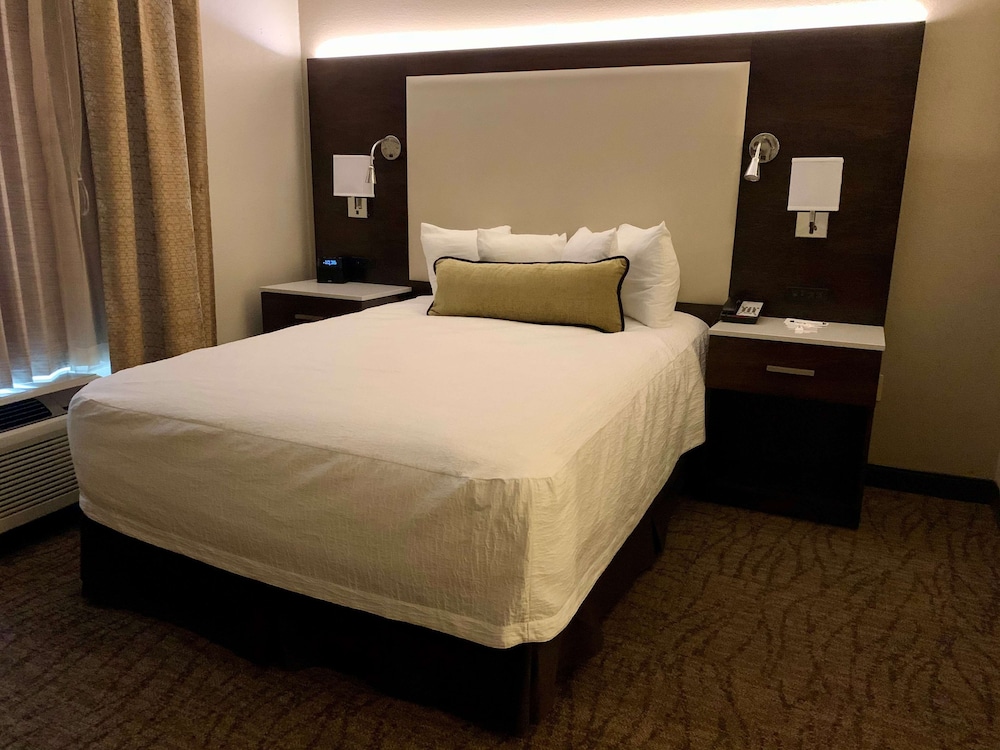 Best Western Premier Bridgewood Resort Hotel 10/60