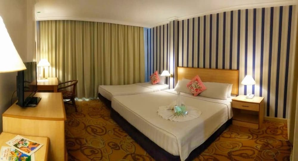 The Orchid Hotel 9/18