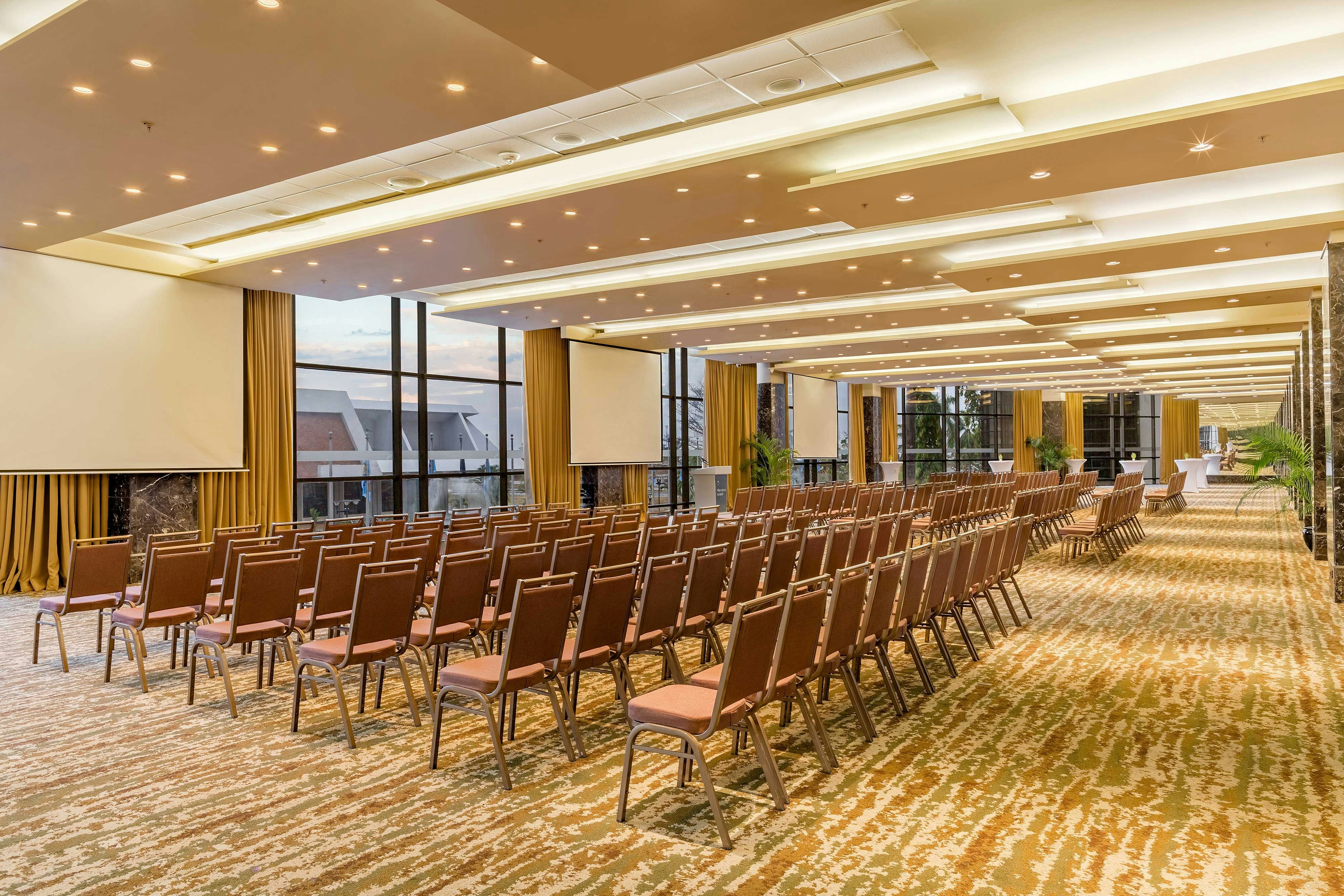 Sheraton Grand Panama 48/54