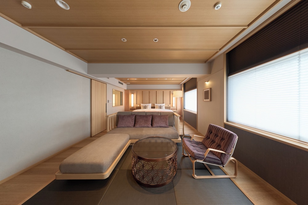 Kyoto Century Hotel 60/75