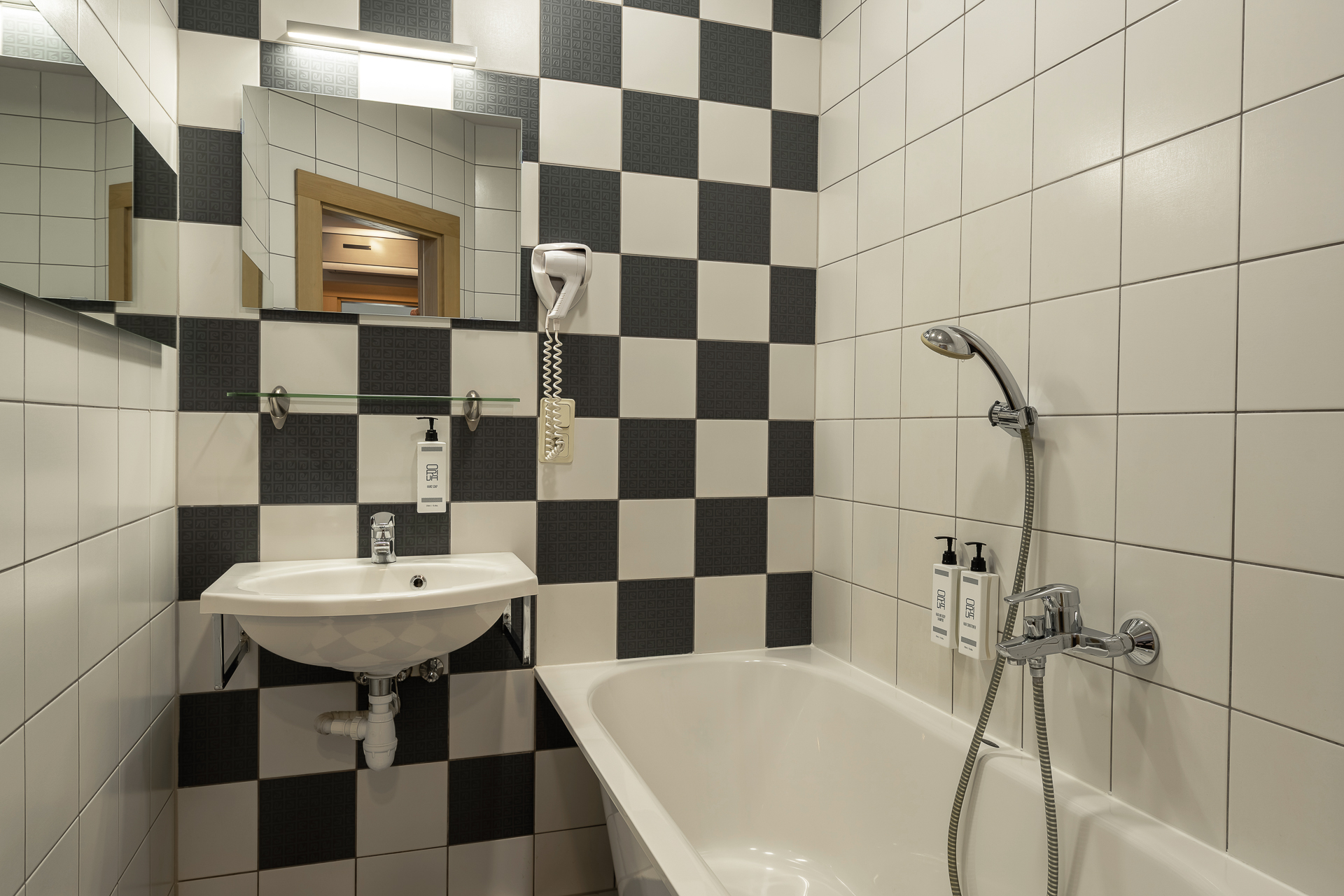 Rija Riga City Centre Hotel 47/50