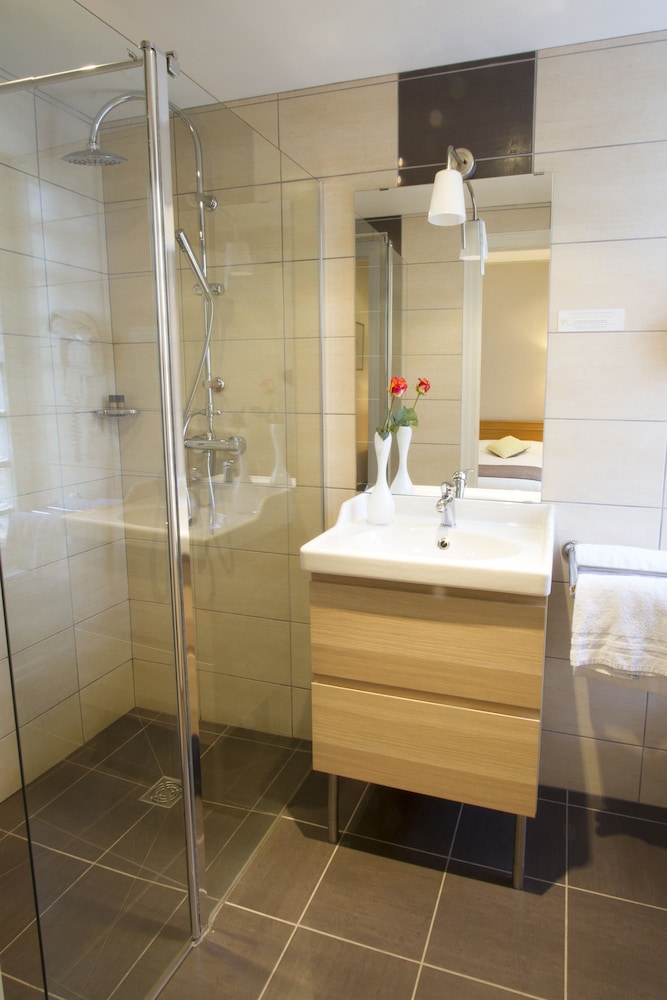 Brit Hotel Confort Roanne Grand Hotel 18/69