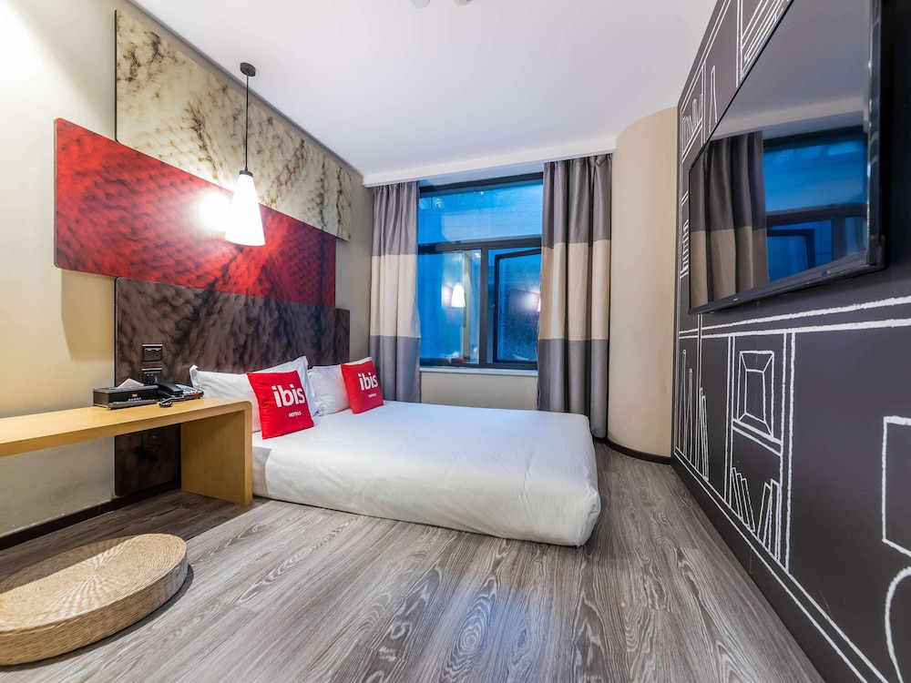 Ibis Chongqing Jiefangbei Pedestrian Street Hotel 19/35