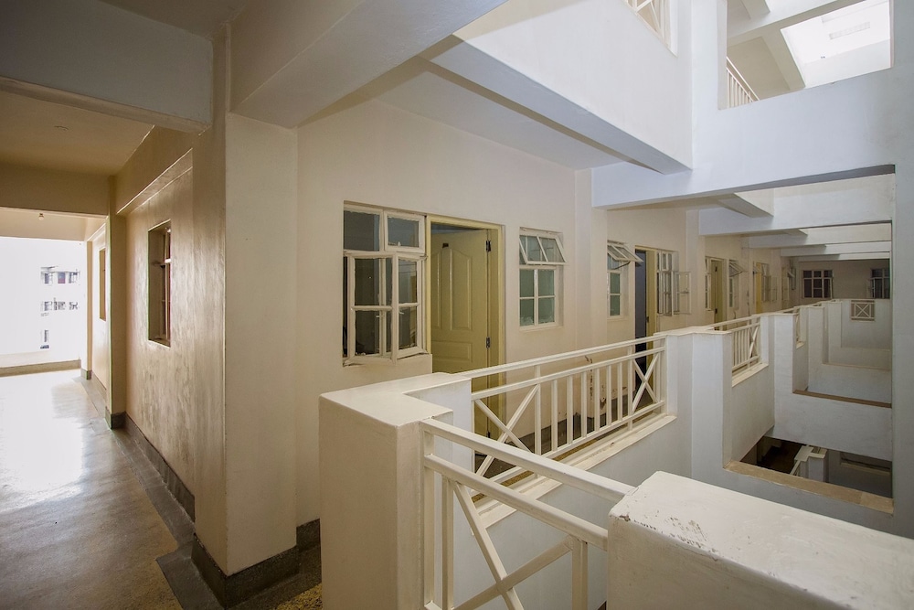 Rabi Hotel 19/20
