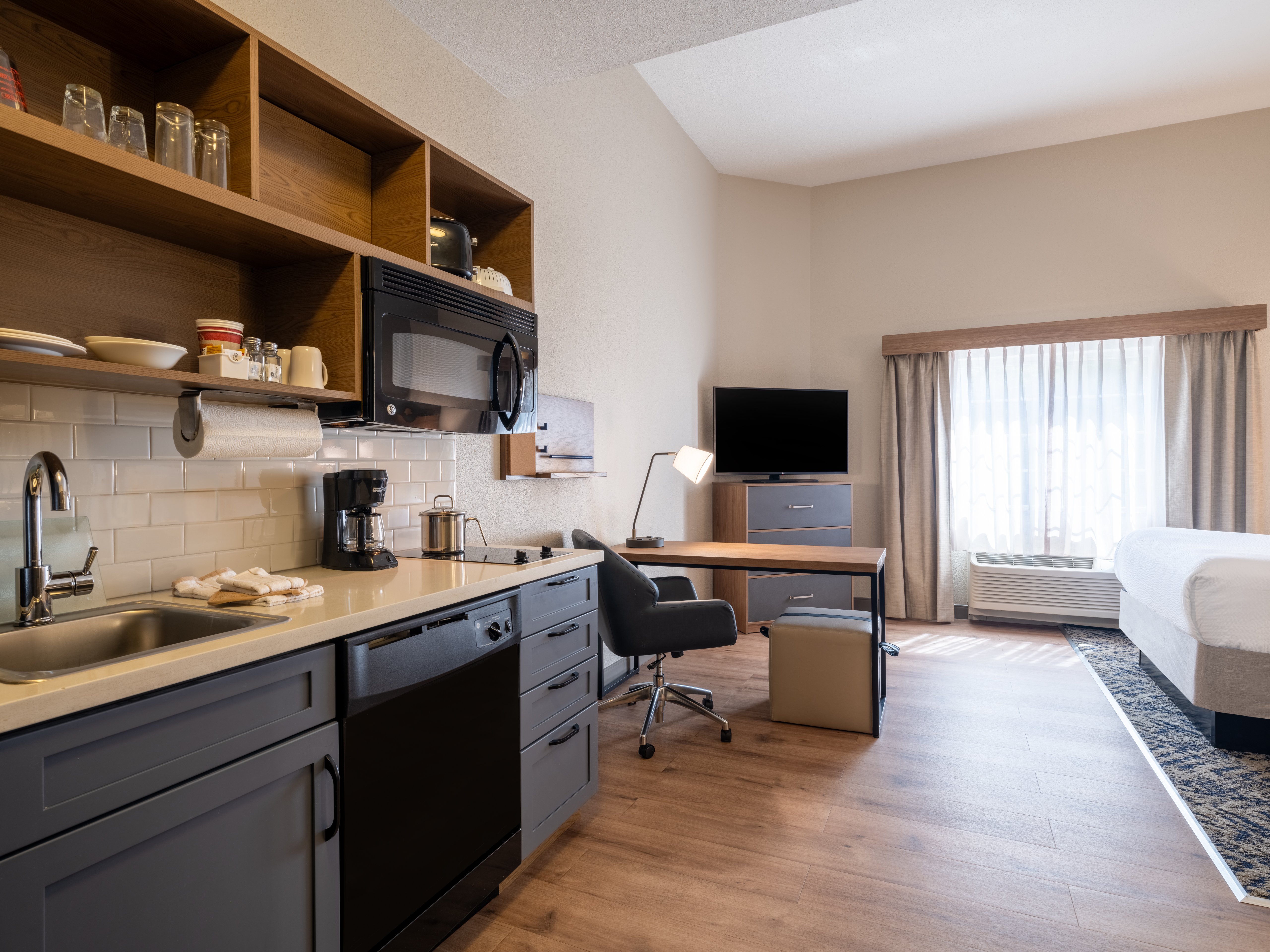 Studio, Suite, Queen Bed