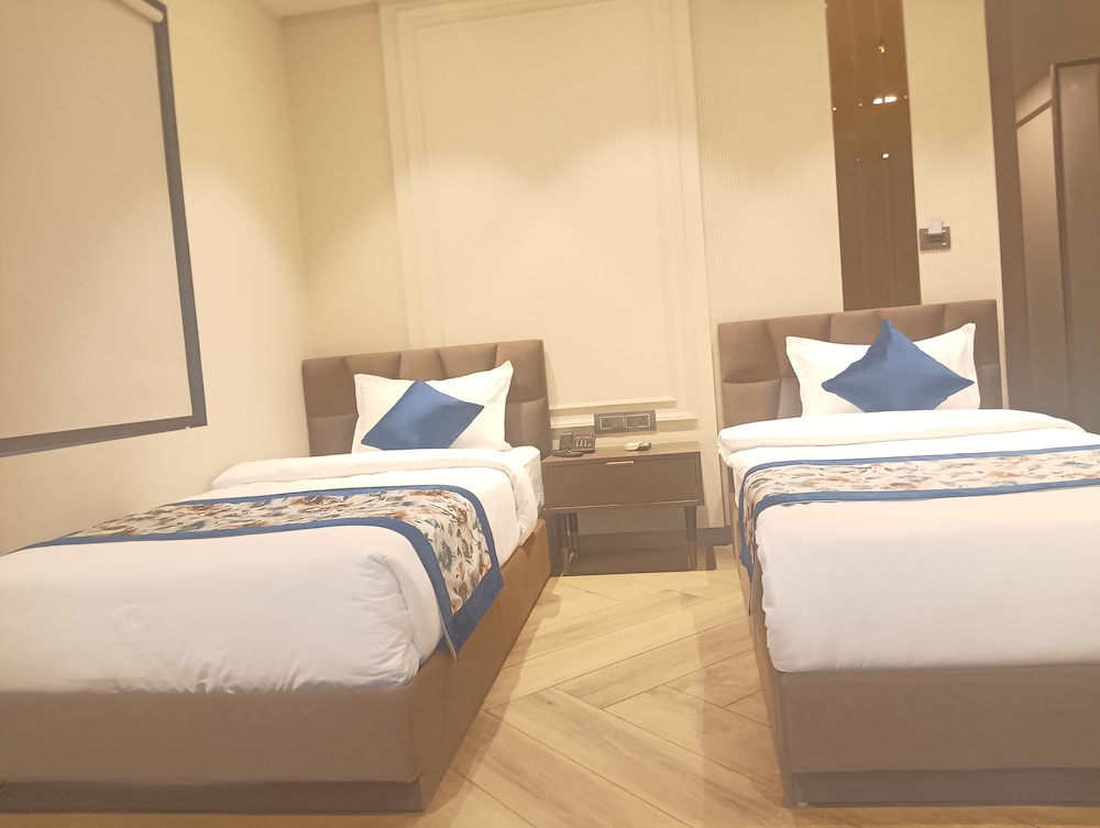 TWIN BEDS