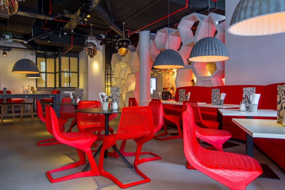 Radisson RED, Brussels 54/67
