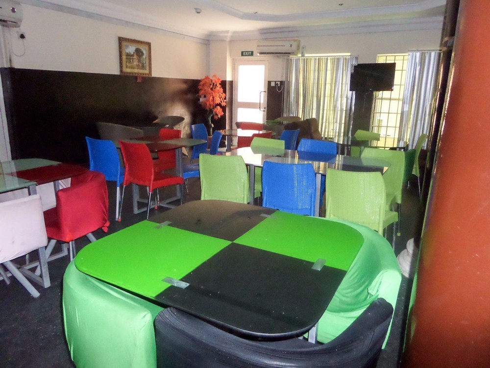 Gilford View Hotels Ltd 17/25