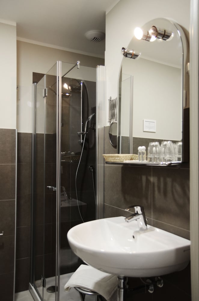 Hotel Giulio Cesare 40/43