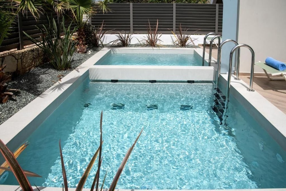 Creta Palm 37/68