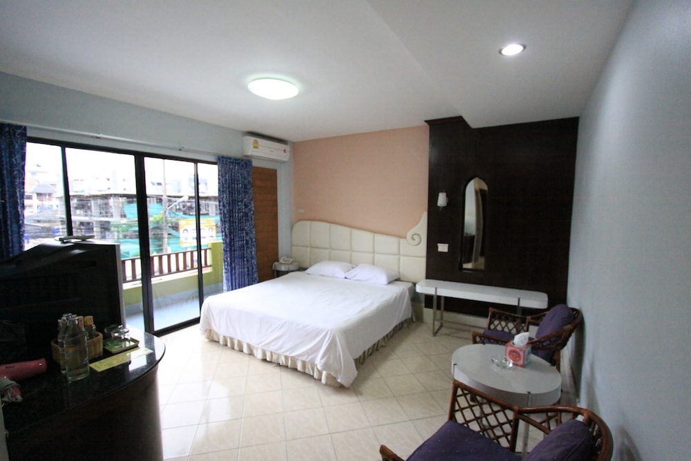 Rangrong Hotel 12/22