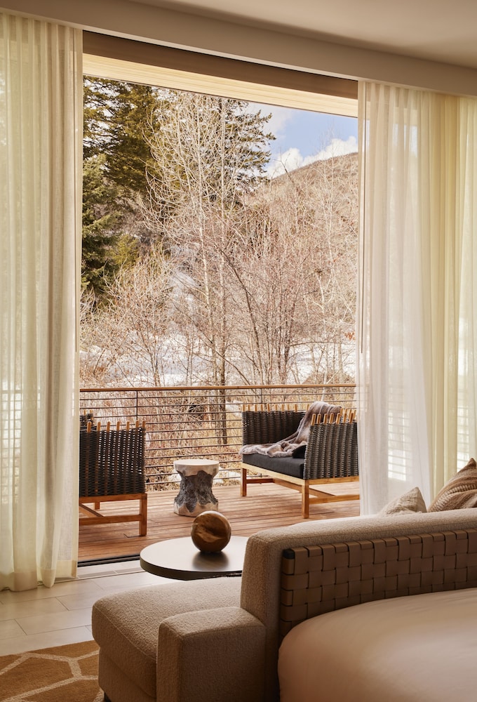 The Lodge at Blue Sky Auberge Resorts Collection 53/67