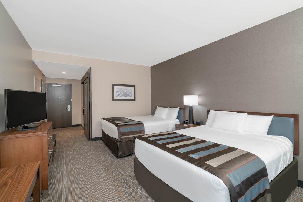 Courtyard by Marriott Seattle SeaTac Airport 10/49
