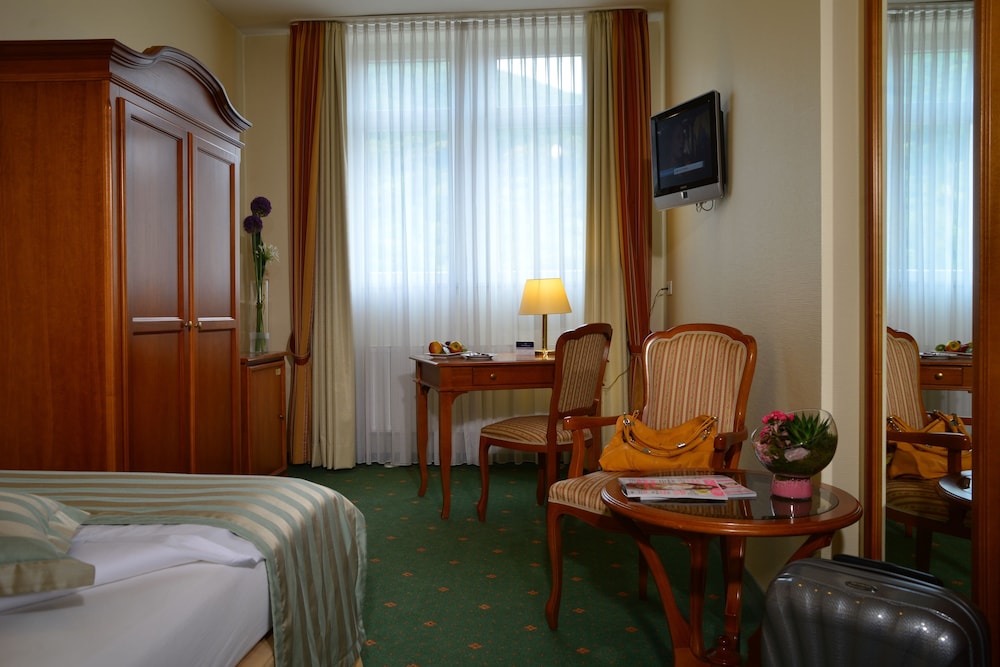 Hotel Hollaender Hof 46/70