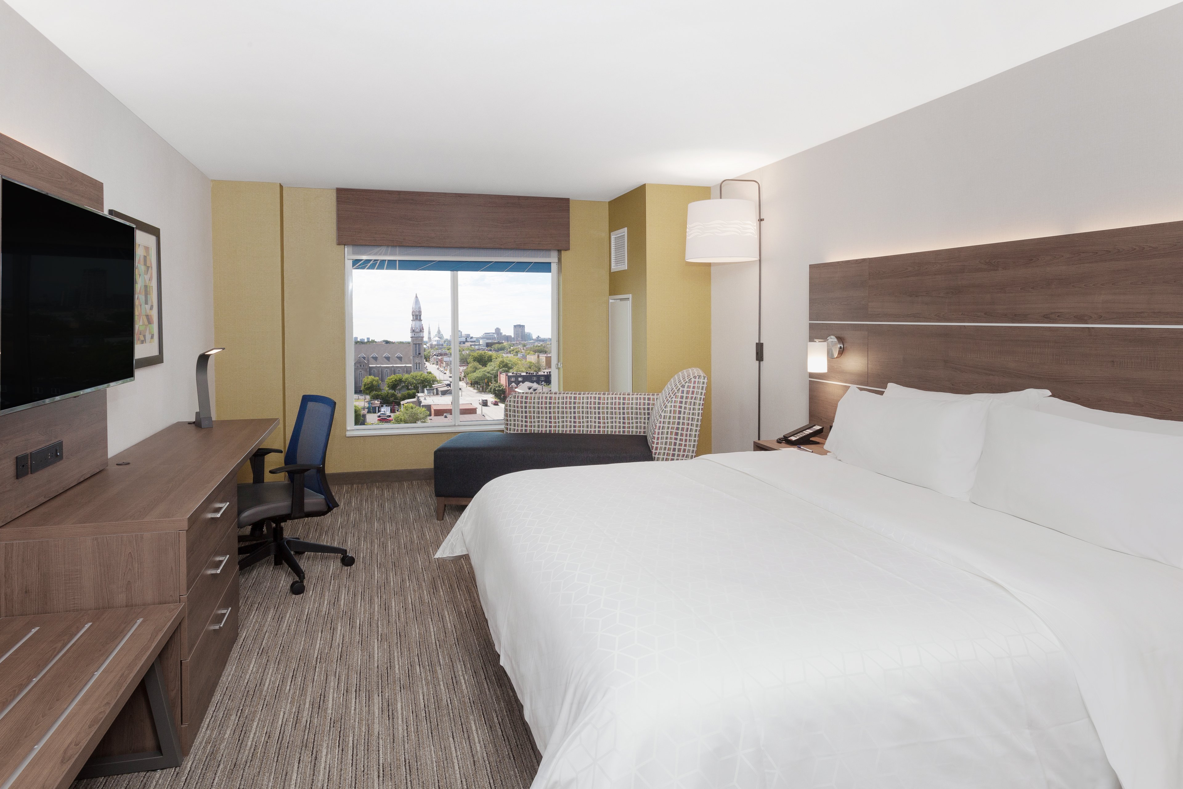 Holiday Inn Express And Suites Ottawa Downtown East 33/78